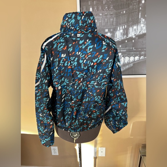 NWT Sweaty Betty Pack Away Jacket size large - Picture 13 of 16